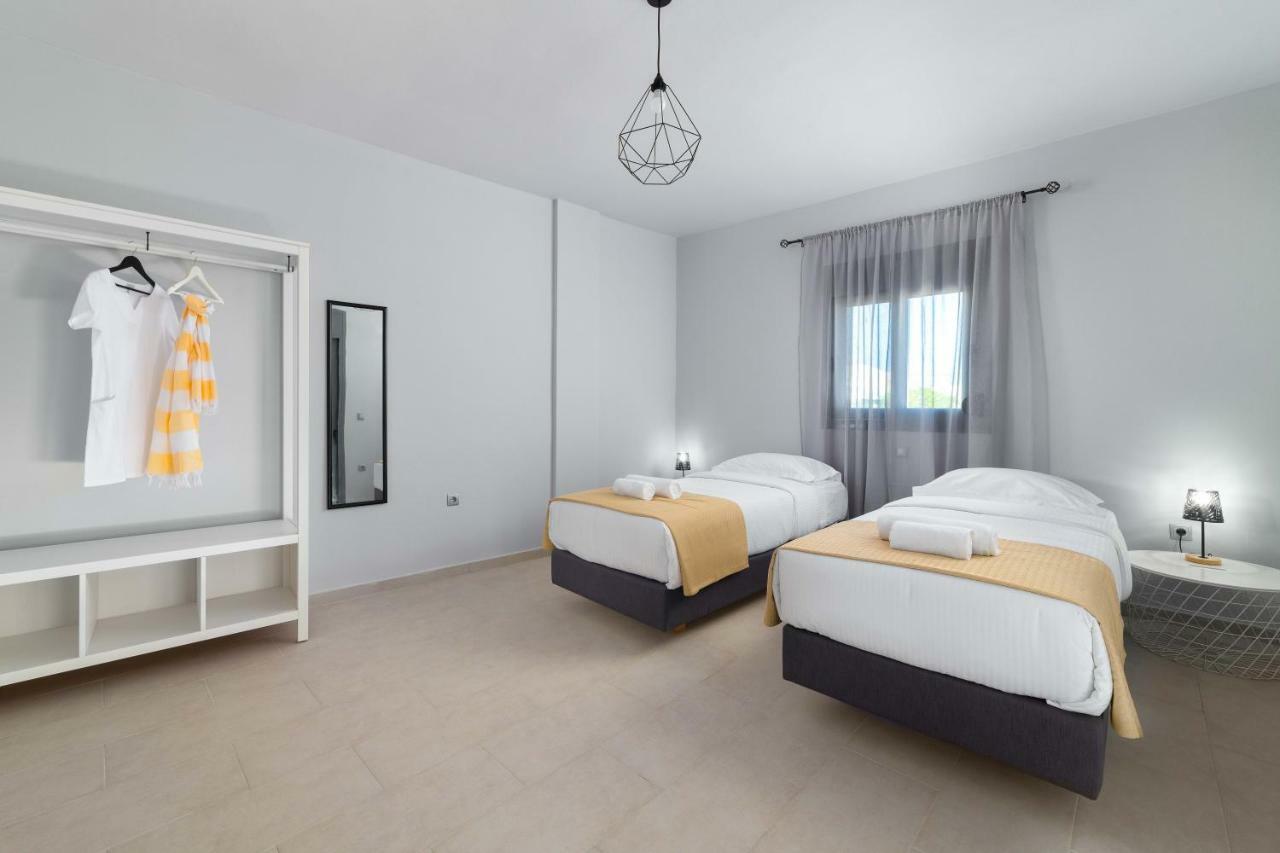 Ble Azzure Apartment Gennadi Bagian luar foto