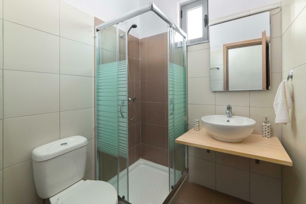 Ble Azzure Apartment Gennadi Bagian luar foto